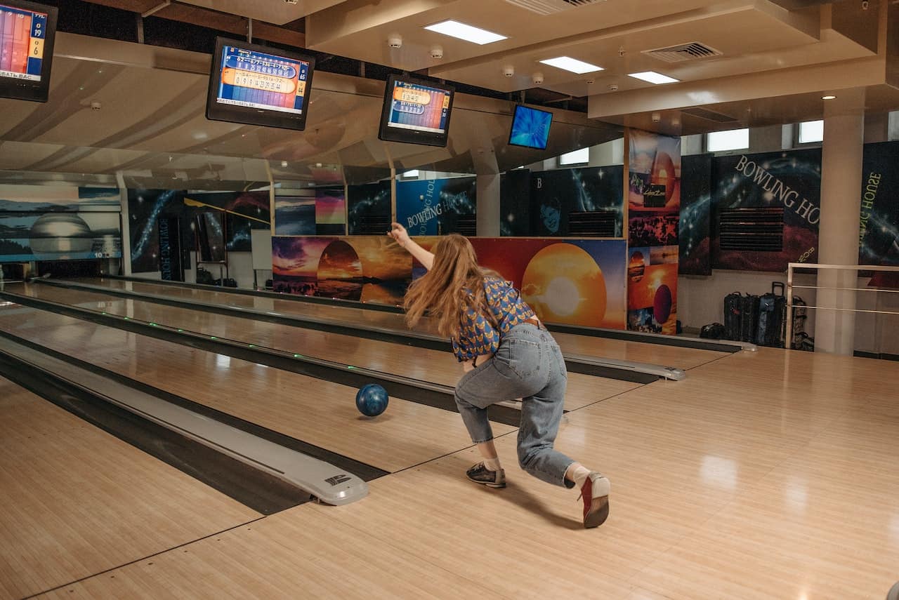 Top 14 Female Bowlers Of All Time