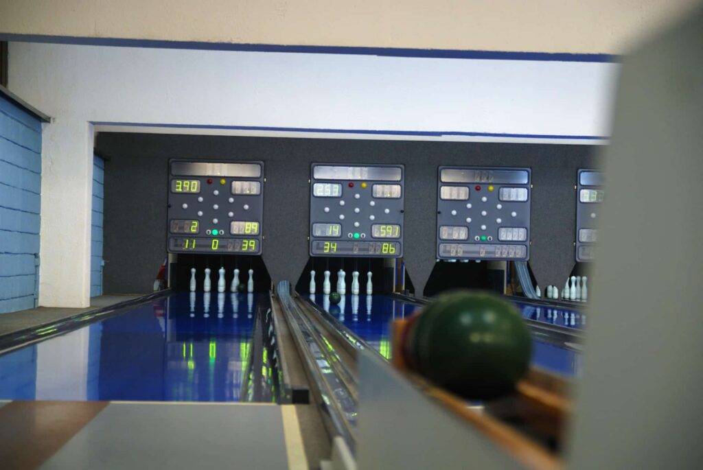 bowling alley in washington
